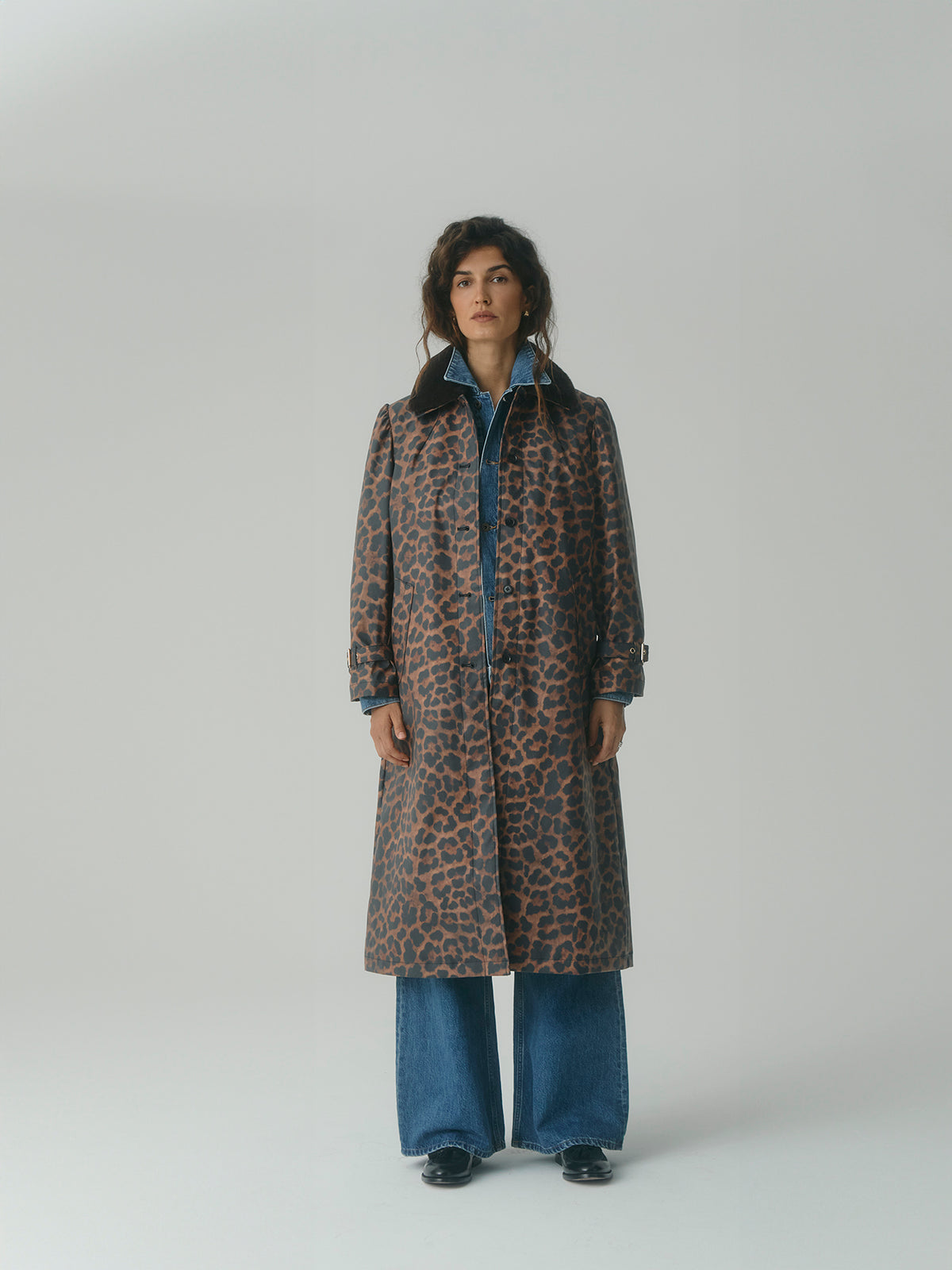 Long Raincoat with detachable plush collar - Leopard